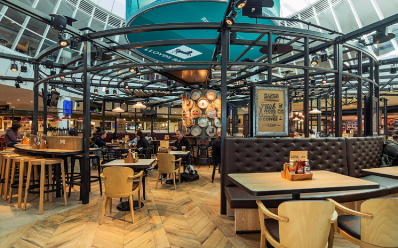 The Lion and Antelope pub/bar based in Manchester Airport (UK)