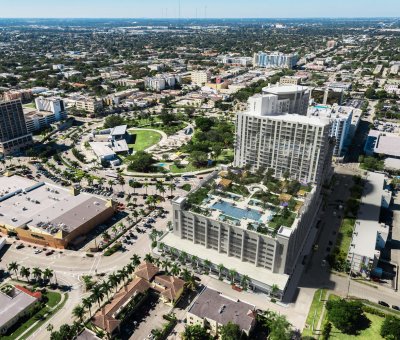 Aerial view of Hollywood Circle, Florida (US) bright sunshine